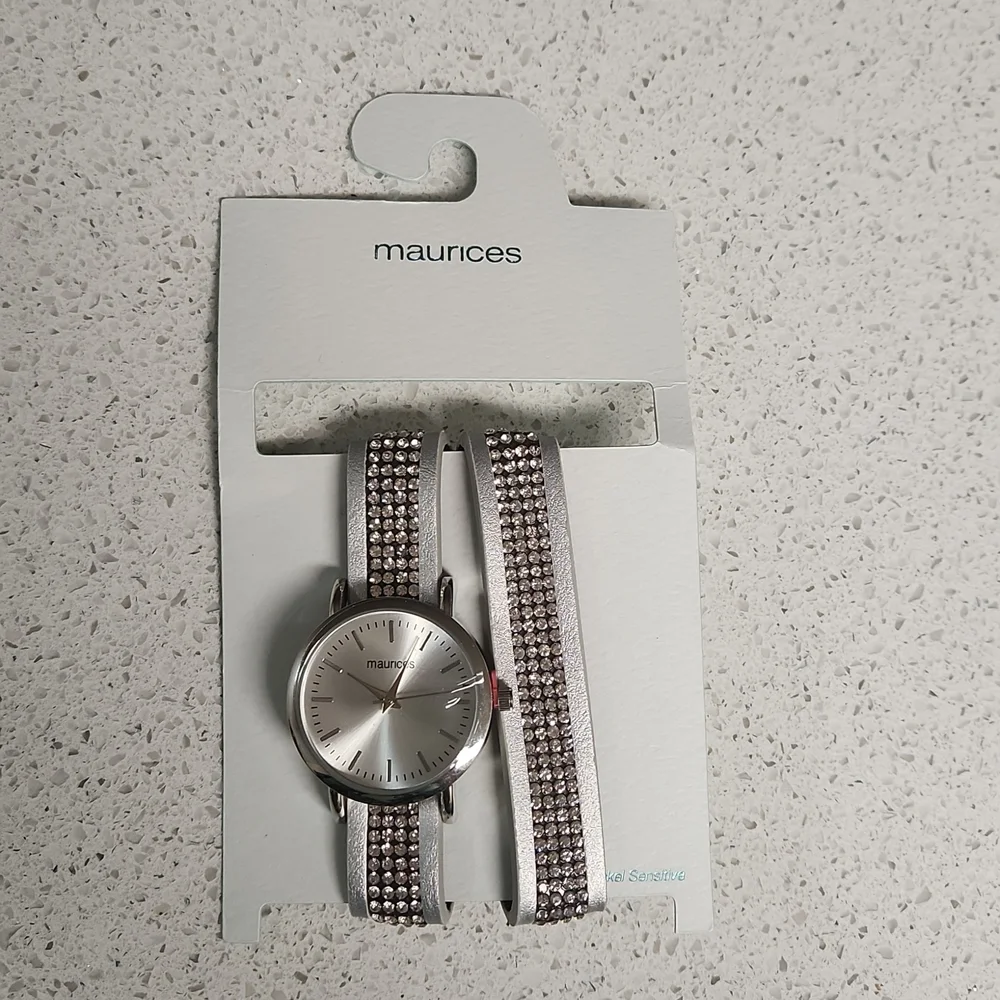 Maurices NWT Adjustable Bling Bracelet Watch Wrap.